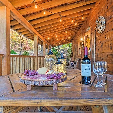 פיג'ן פורג' Grin N Bear It Cabin With Hot Tub And Fire Pit! מראה חיצוני תמונה