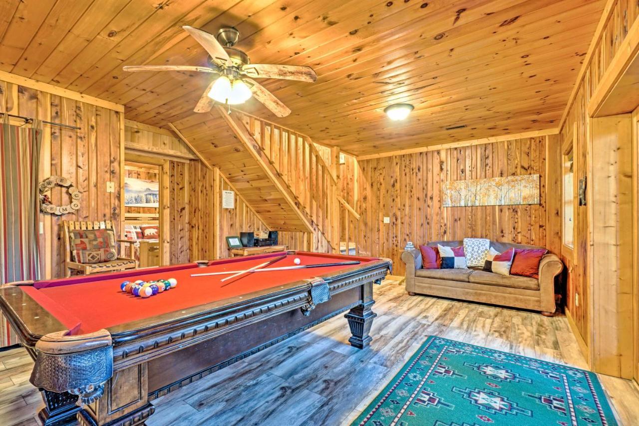 פיג'ן פורג' Grin N Bear It Cabin With Hot Tub And Fire Pit! מראה חיצוני תמונה