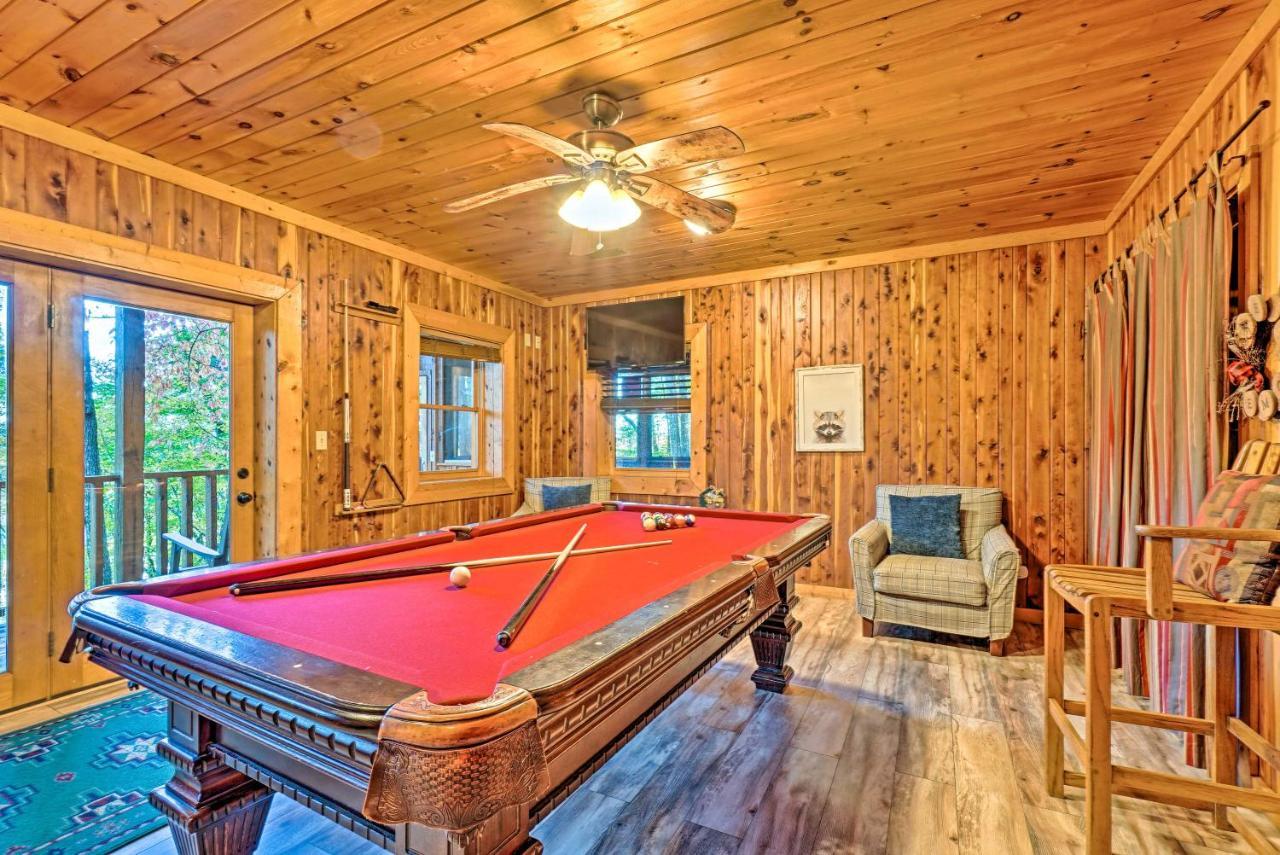 פיג'ן פורג' Grin N Bear It Cabin With Hot Tub And Fire Pit! מראה חיצוני תמונה