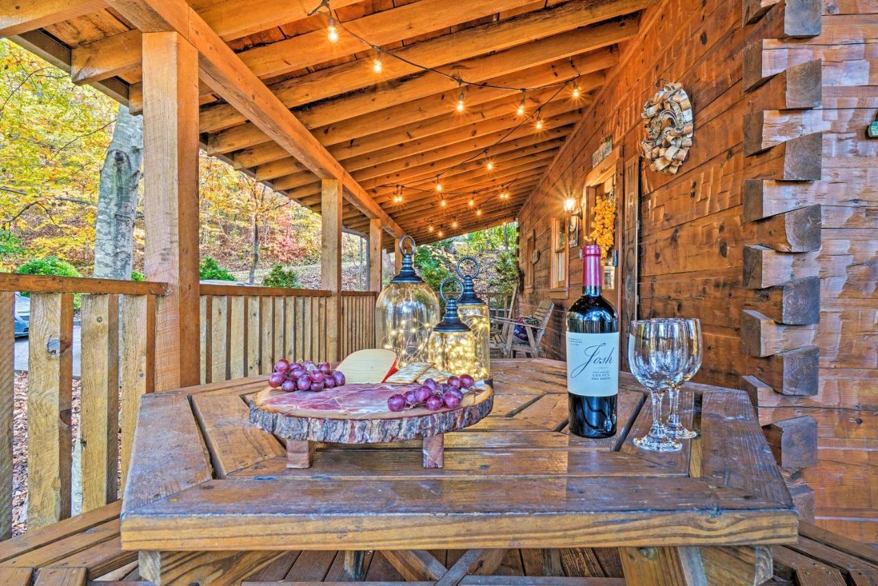 פיג'ן פורג' Grin N Bear It Cabin With Hot Tub And Fire Pit! מראה חיצוני תמונה