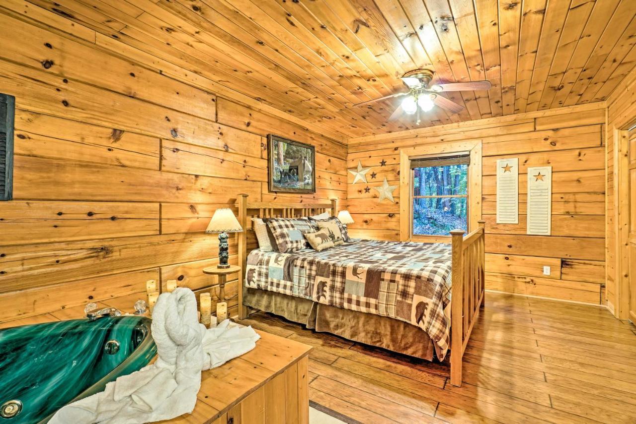 פיג'ן פורג' Grin N Bear It Cabin With Hot Tub And Fire Pit! מראה חיצוני תמונה