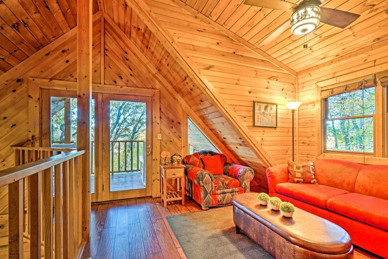 פיג'ן פורג' Grin N Bear It Cabin With Hot Tub And Fire Pit! מראה חיצוני תמונה