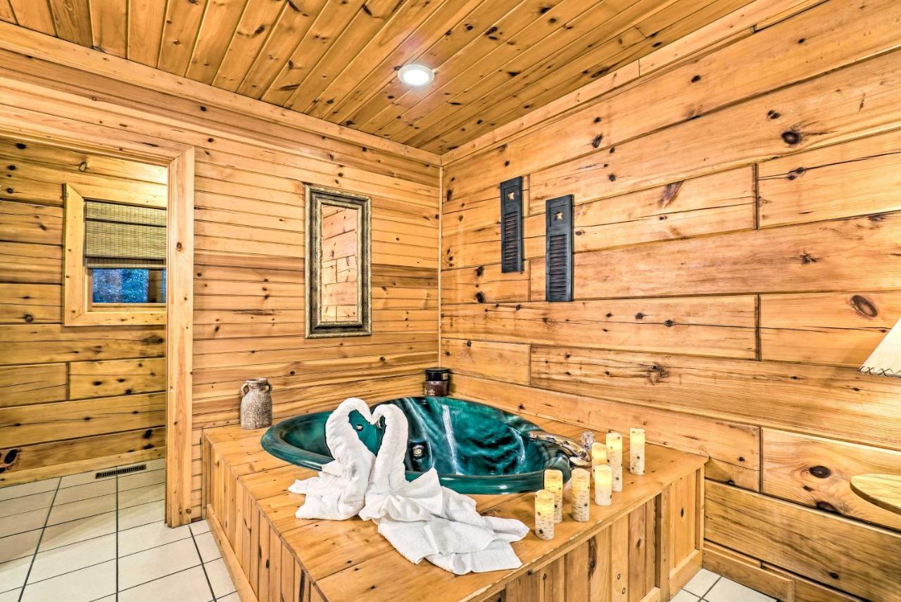 פיג'ן פורג' Grin N Bear It Cabin With Hot Tub And Fire Pit! מראה חיצוני תמונה