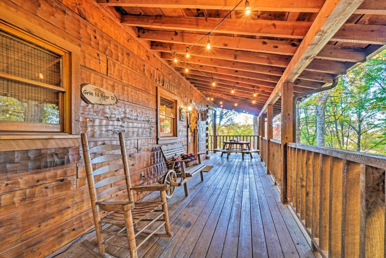 פיג'ן פורג' Grin N Bear It Cabin With Hot Tub And Fire Pit! מראה חיצוני תמונה